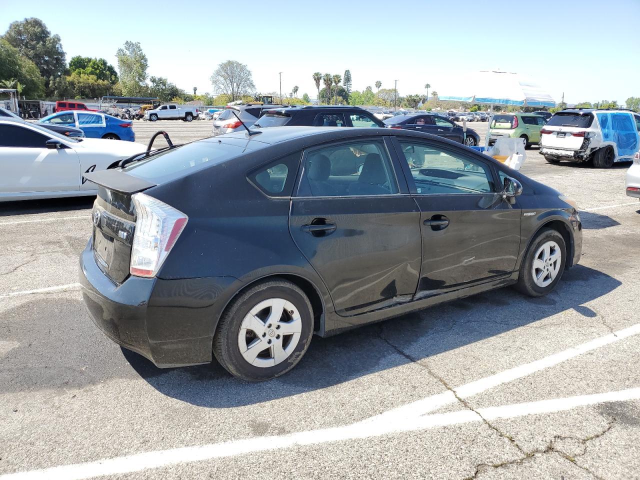 2011 TOYOTA PRIUS