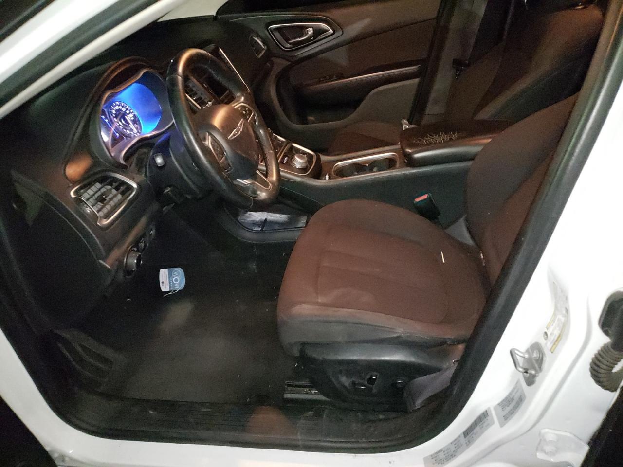 2015 CHRYSLER 200