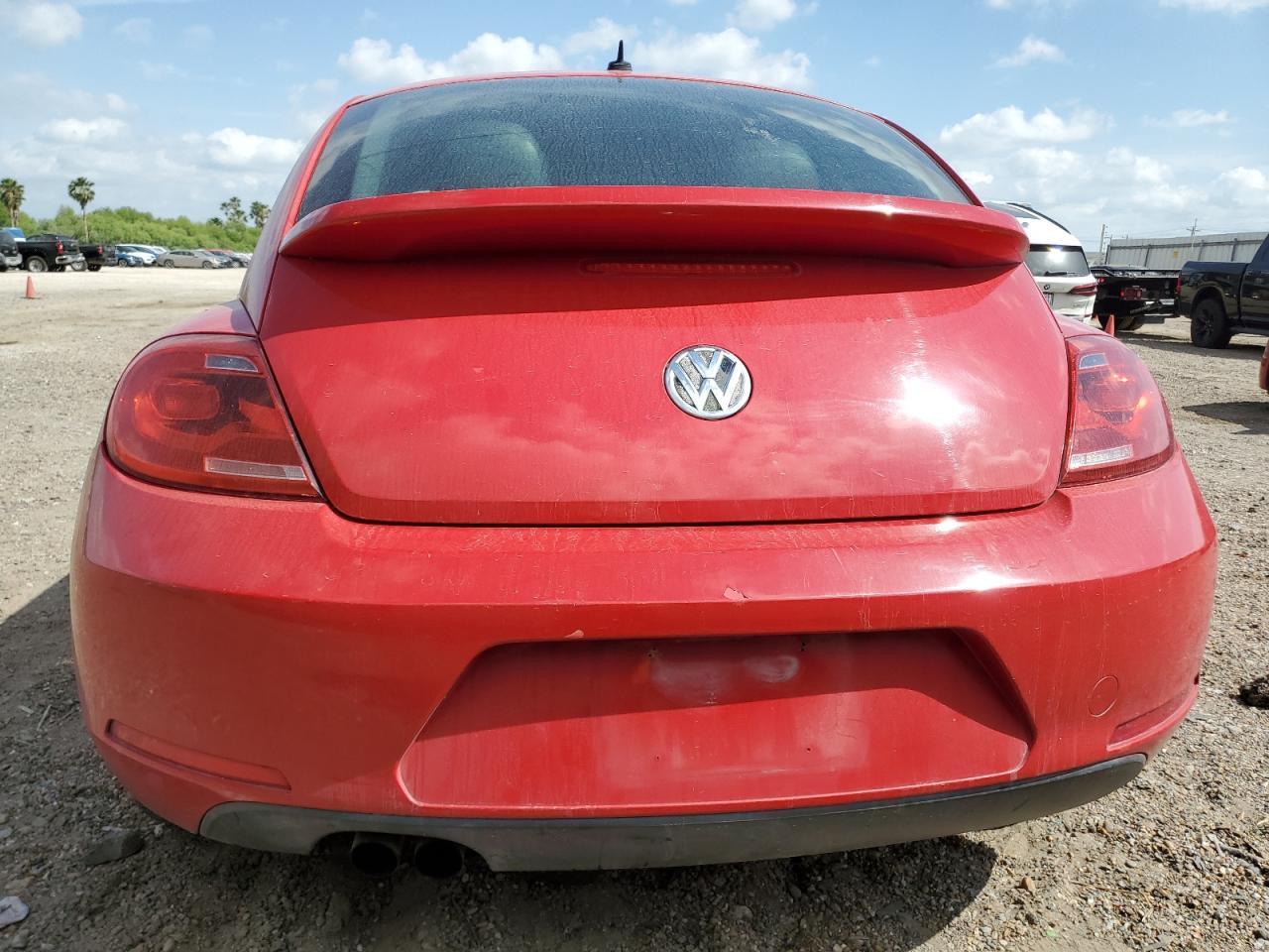 2013 VOLKSWAGEN Beetle