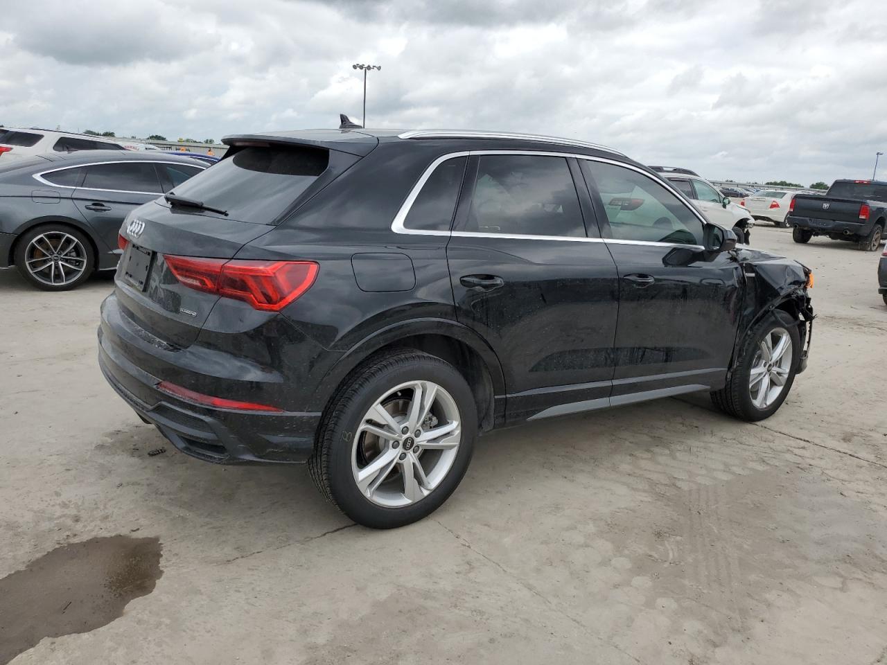 2022 AUDI Q3