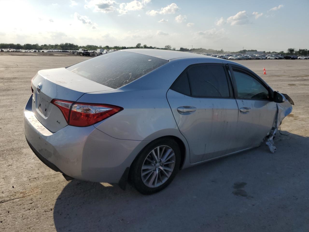 2015 TOYOTA COROLLA