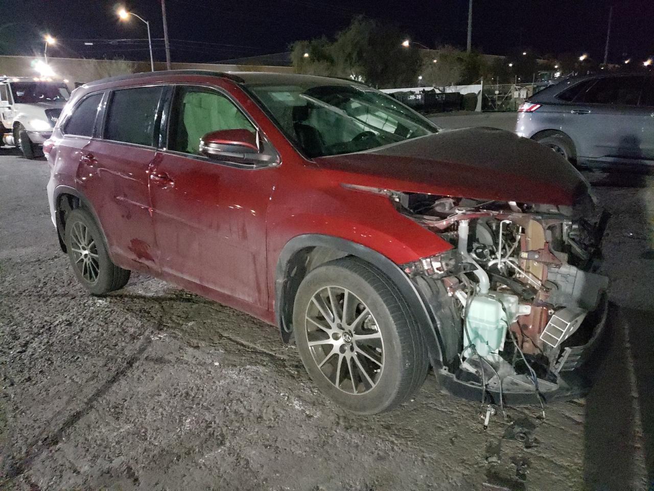 2018 TOYOTA HIGHLANDER