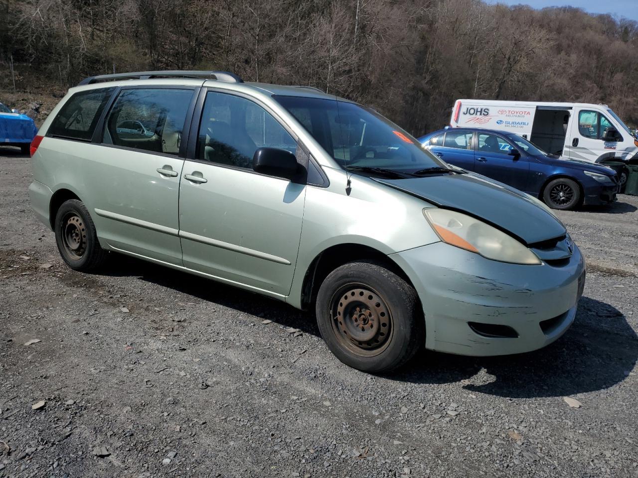 2006 TOYOTA SIENNA