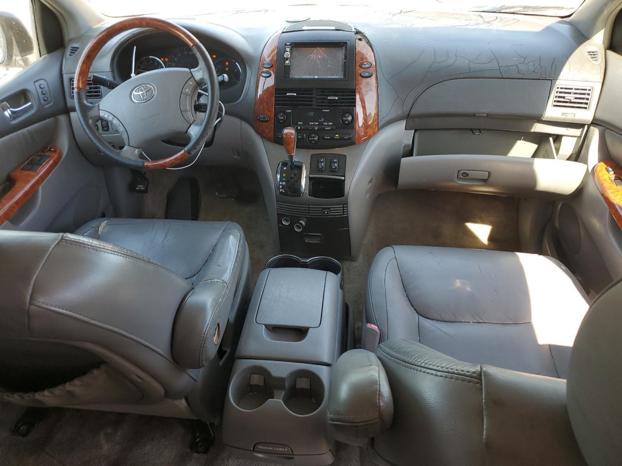 2007 TOYOTA SIENNA
