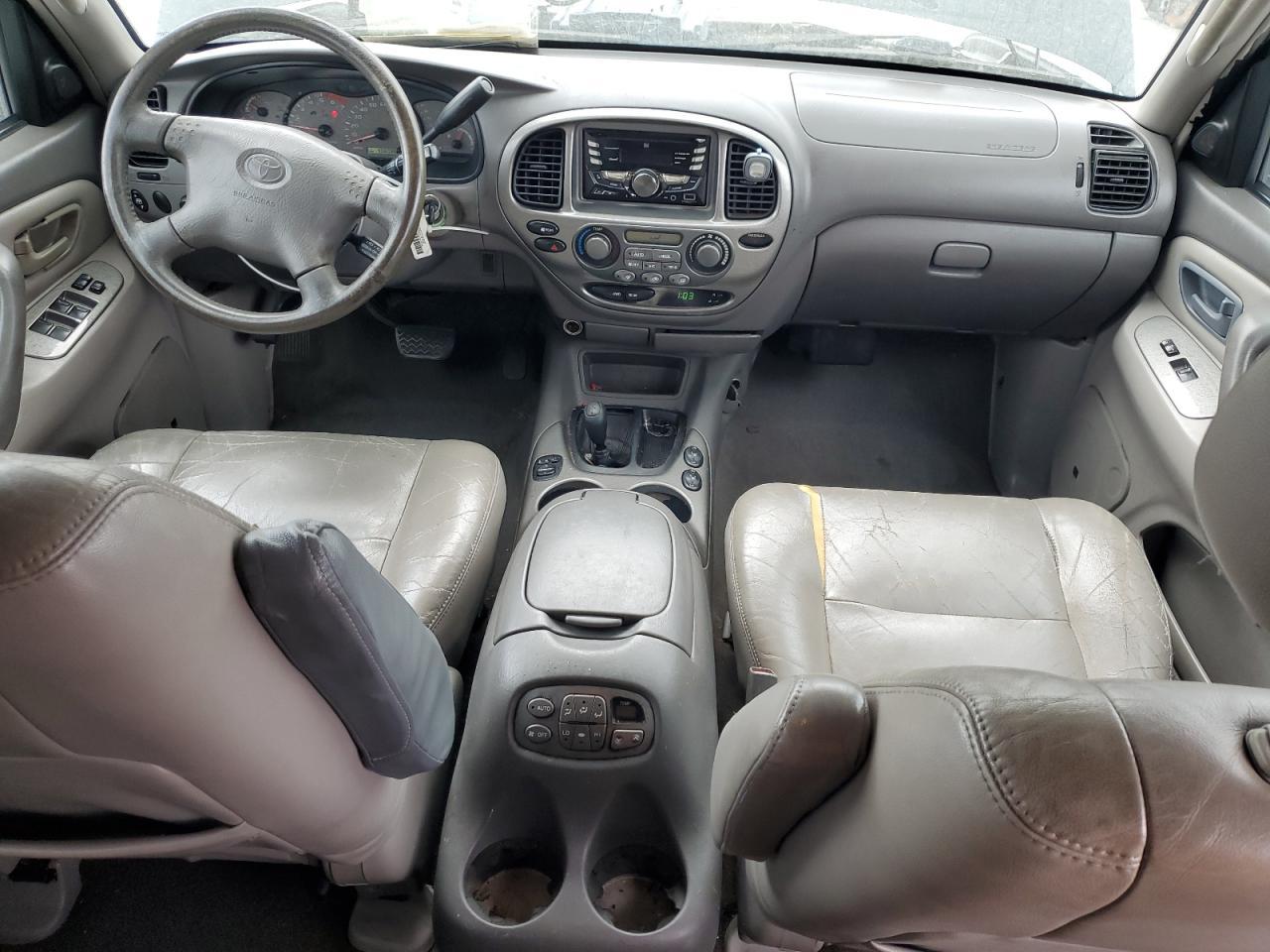2002 TOYOTA Sequoia