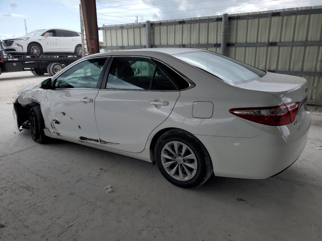 2017 TOYOTA CAMRY