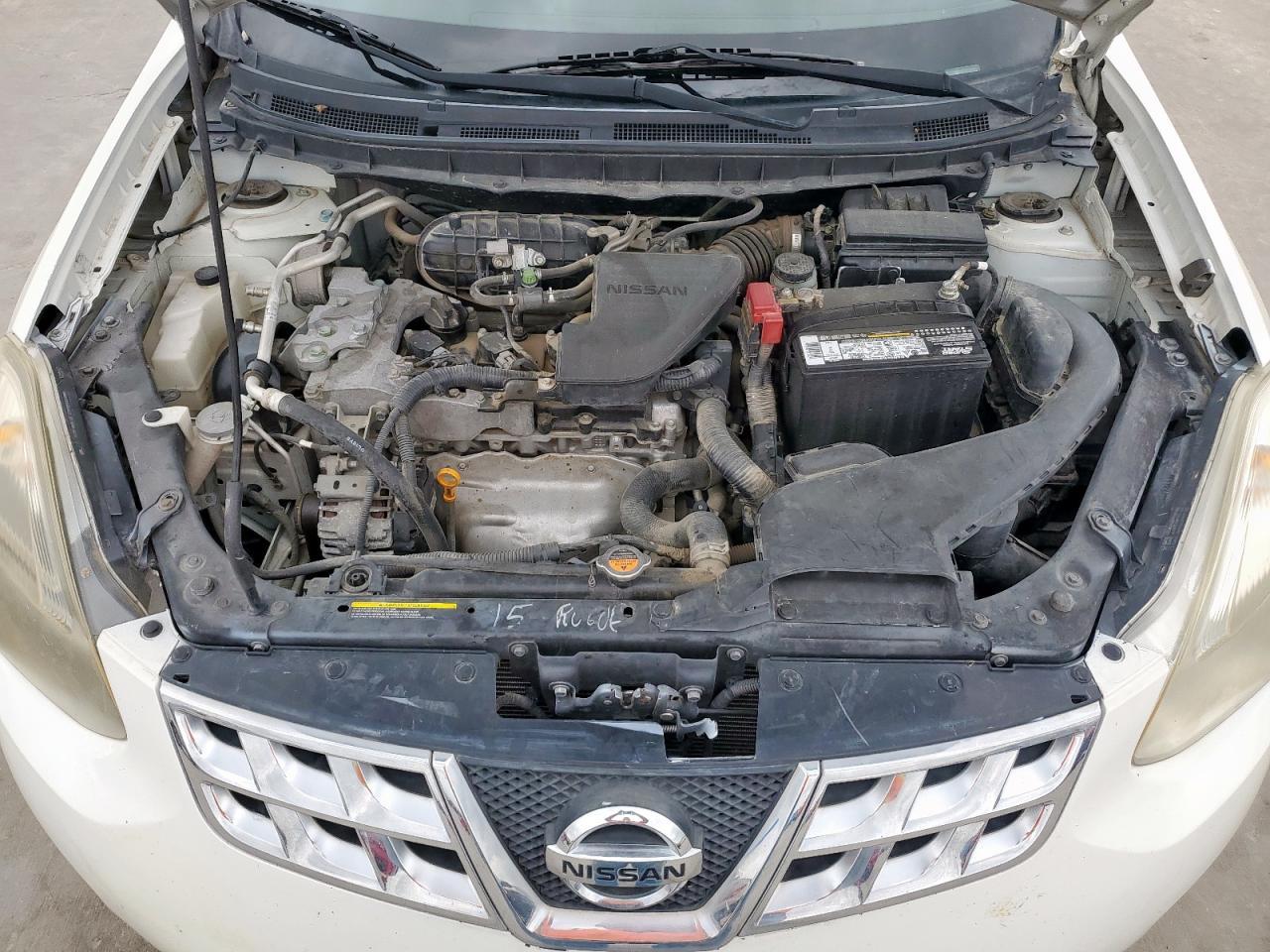2015 NISSAN ROGUE