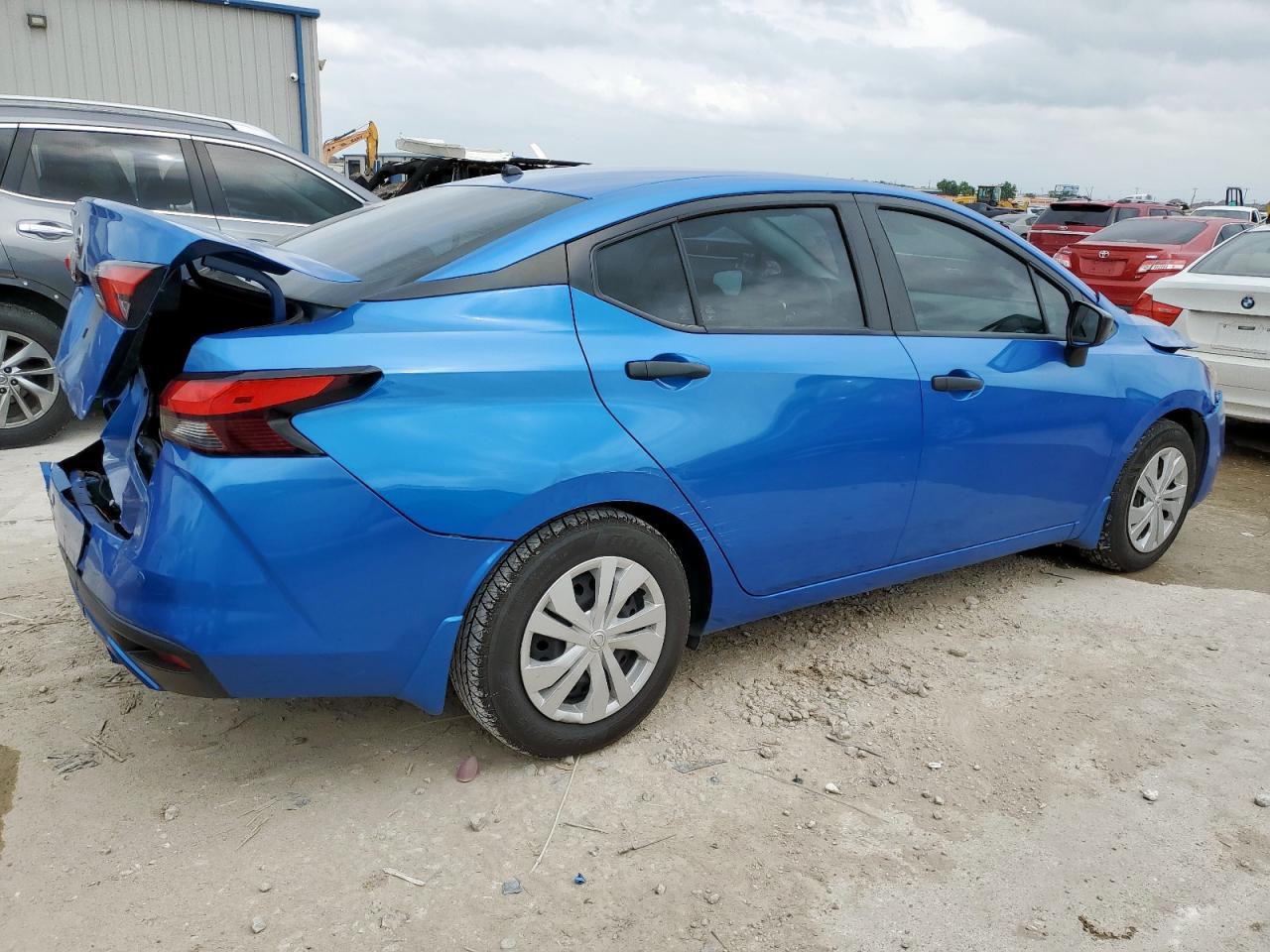 2021 NISSAN VERSA