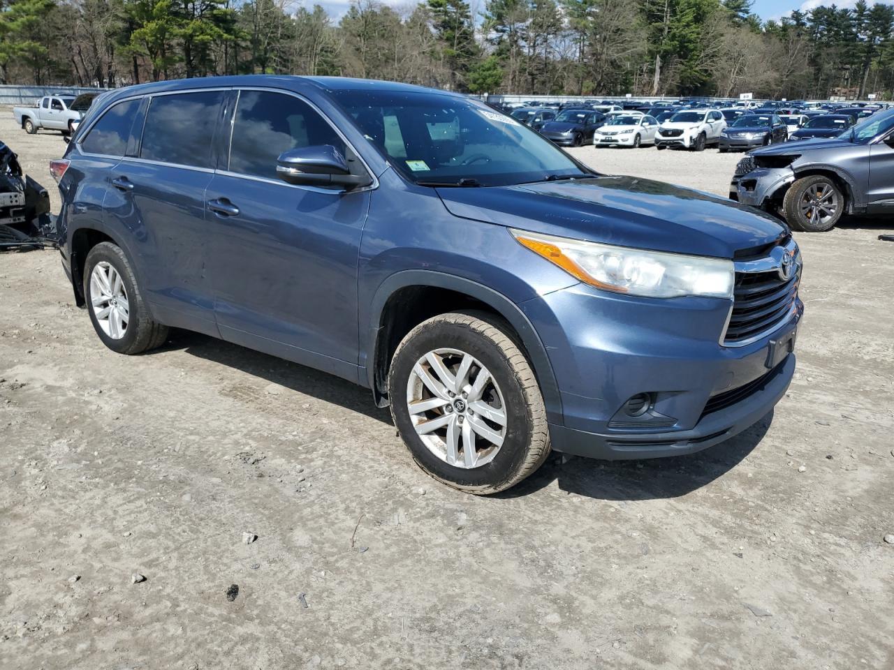2016 TOYOTA HIGHLANDER