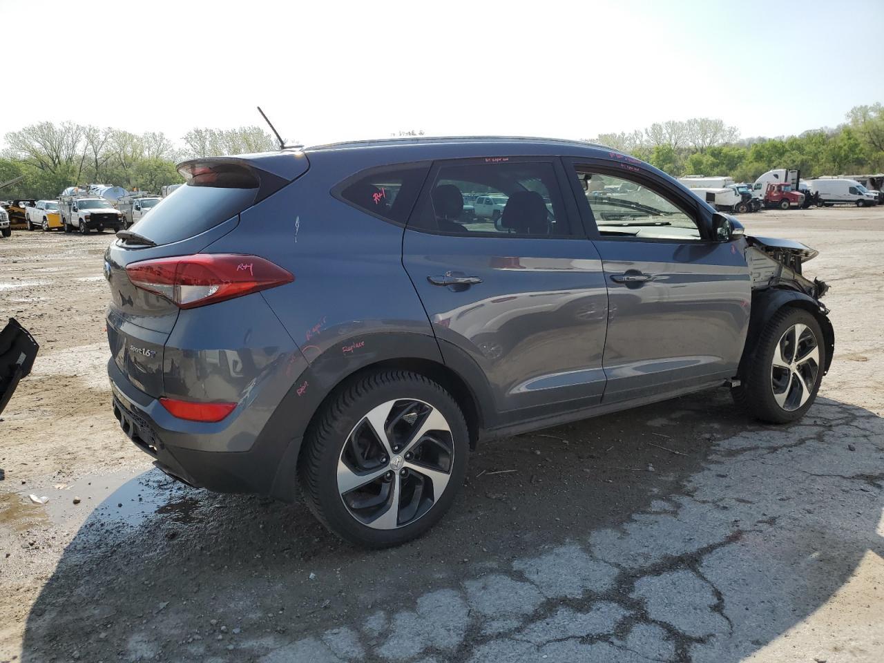 2016 HYUNDAI TUCSON