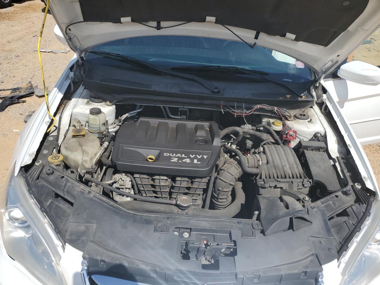 2012 CHRYSLER 200