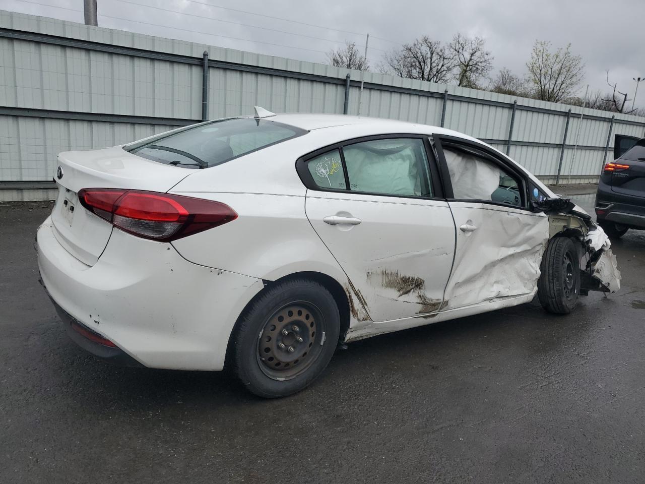 2017 KIA FORTE