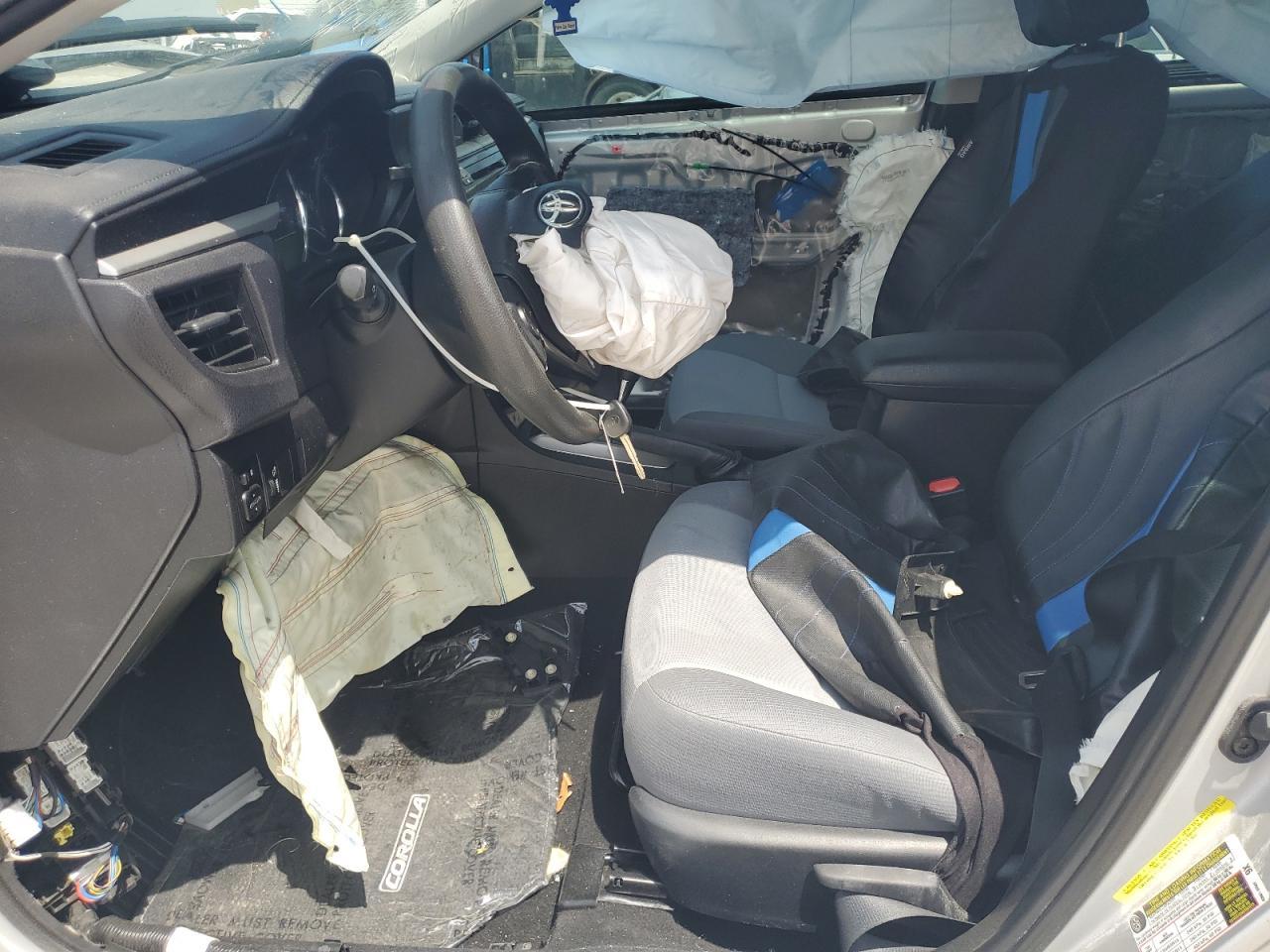 2015 TOYOTA COROLLA
