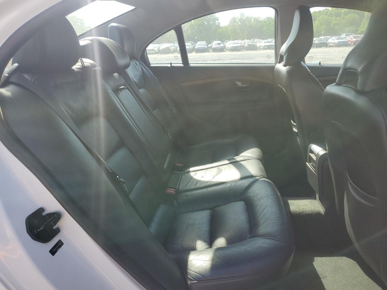 2010 VOLVO S80