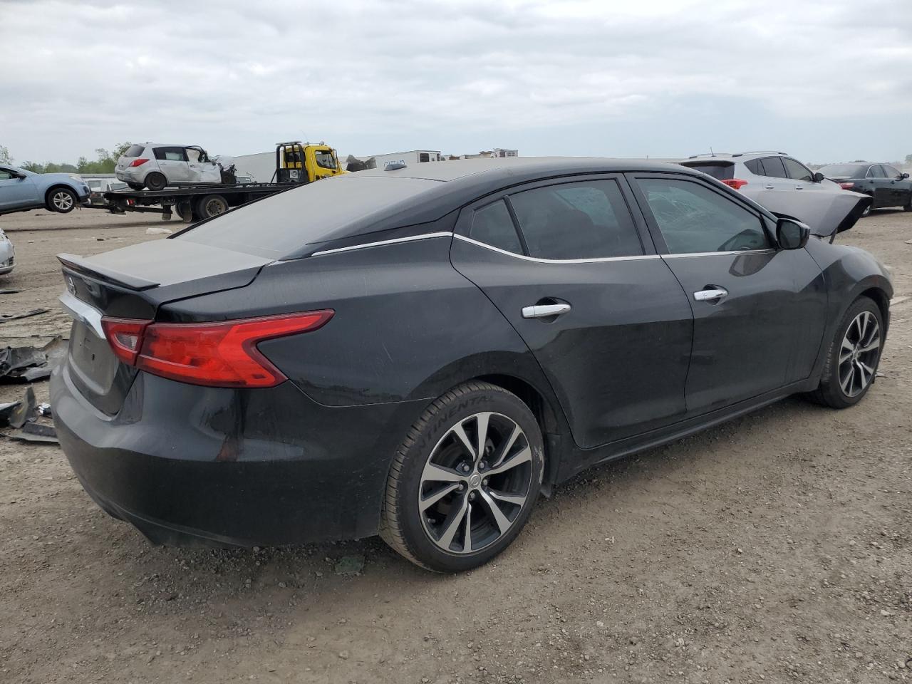 2018 NISSAN Maxima
