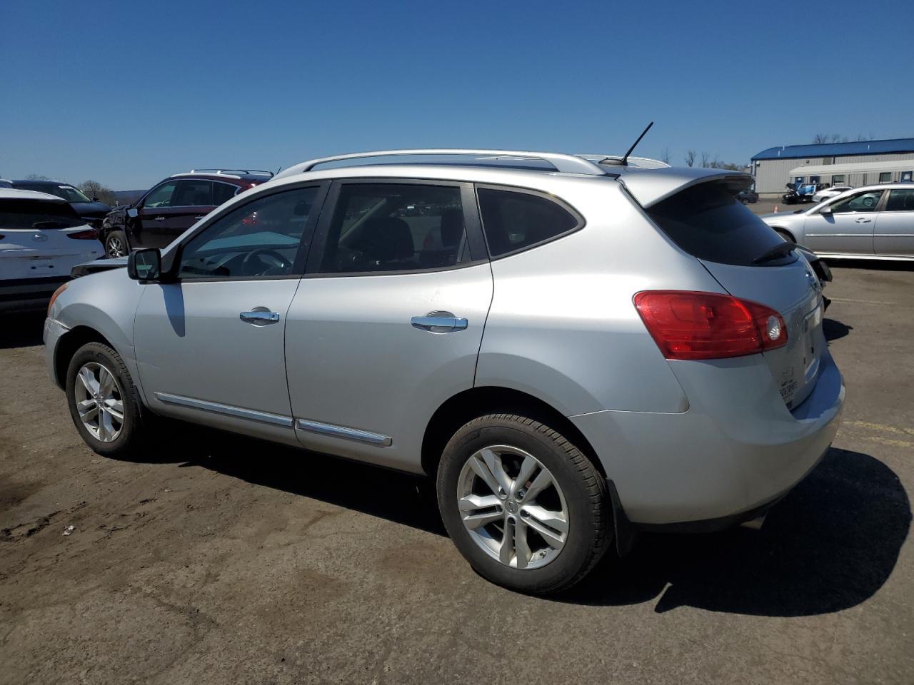 2015 NISSAN ROGUE