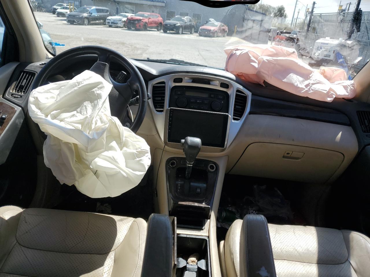 2003 TOYOTA HIGHLANDER