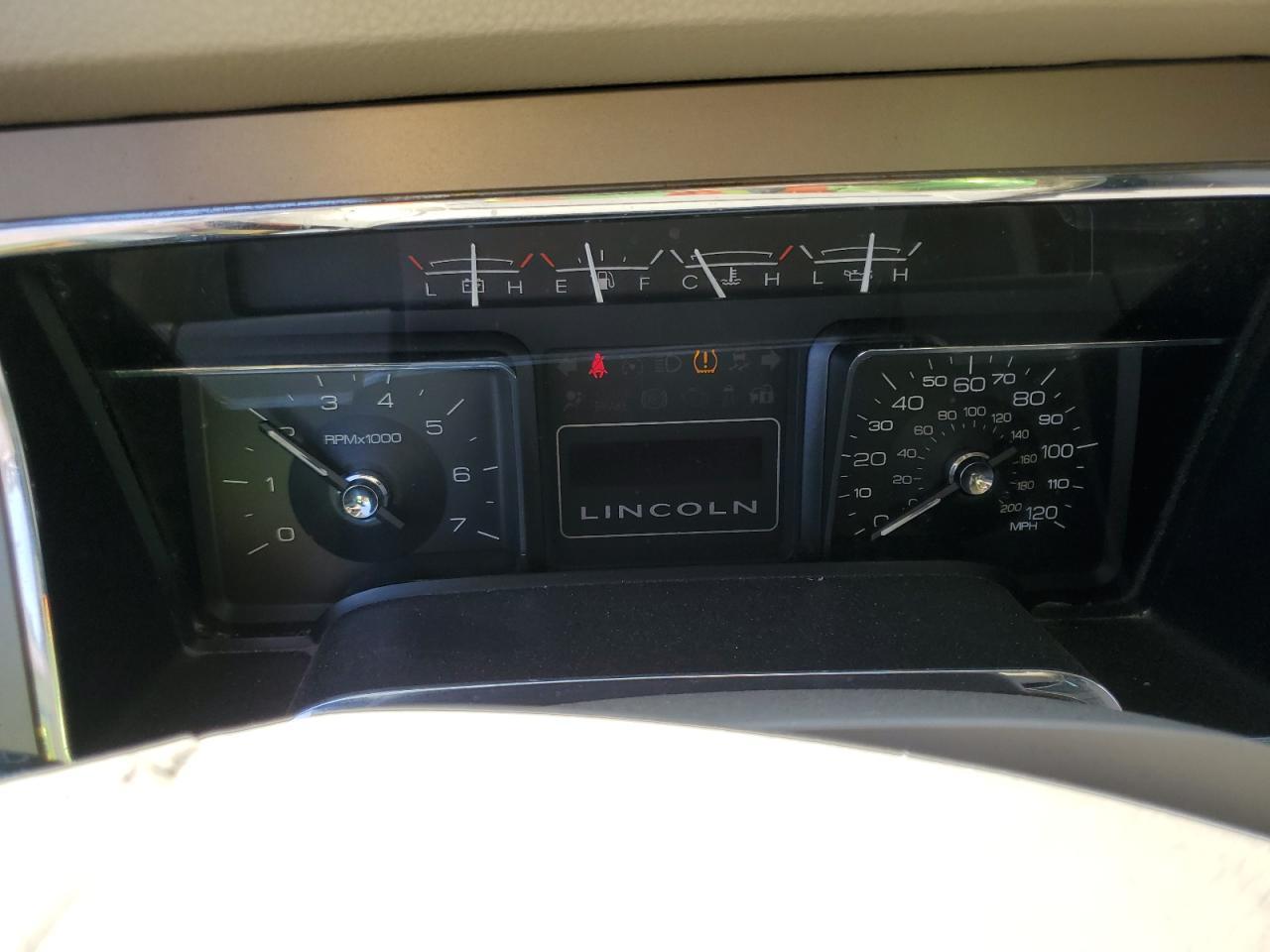 2012 LINCOLN Navigator