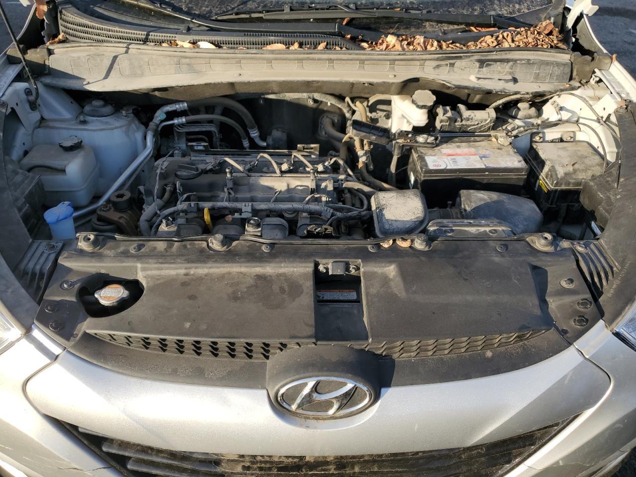 2011 HYUNDAI TUCSON