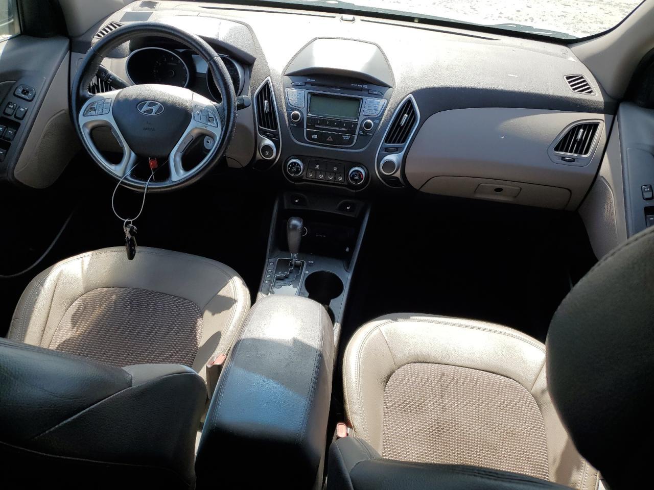 2012 HYUNDAI TUCSON