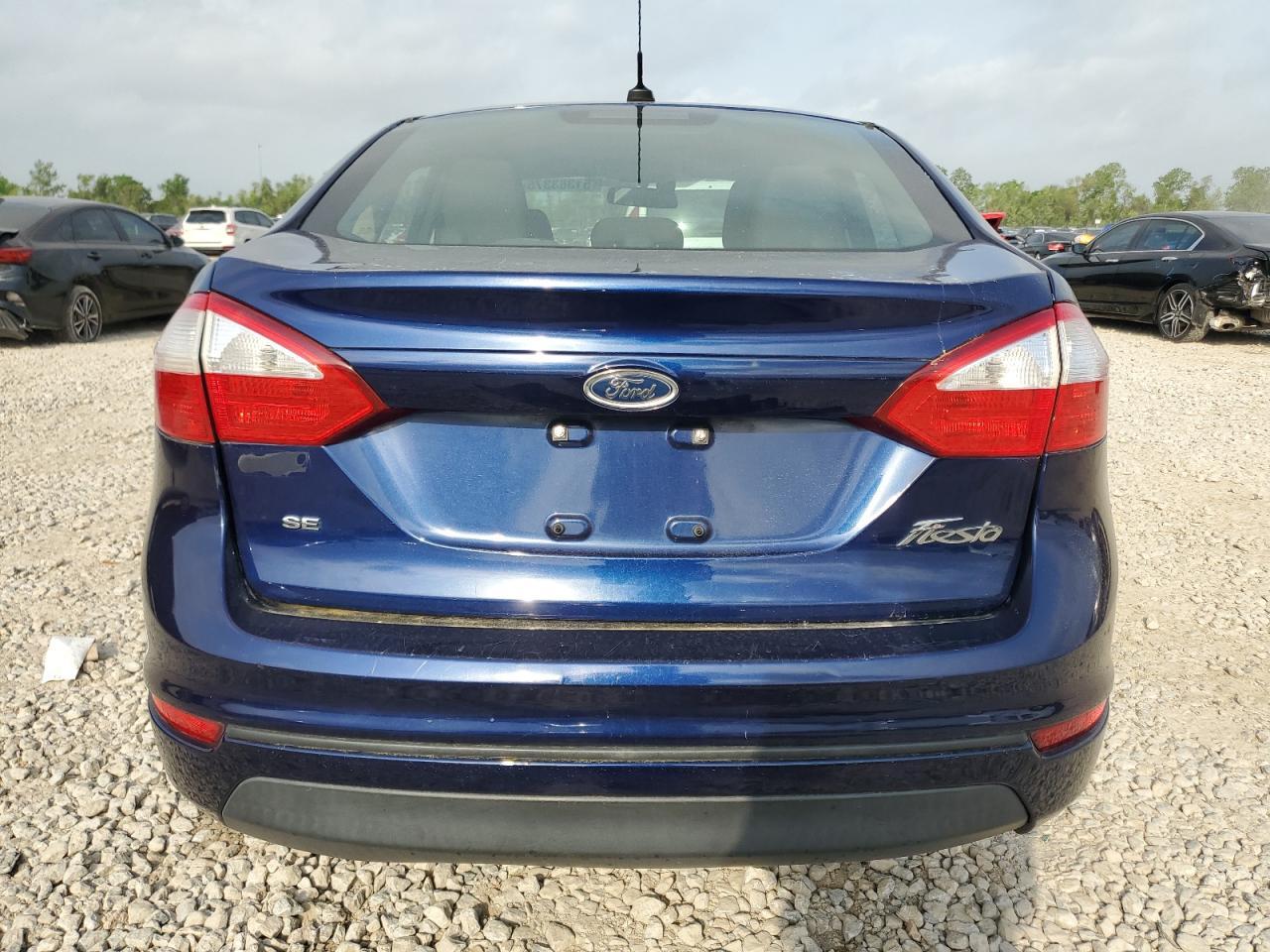 2016 FORD Fiesta