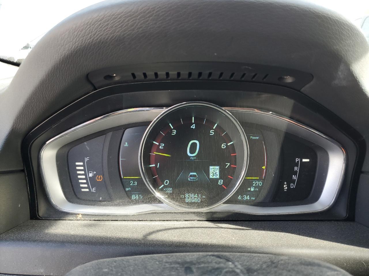 2015 VOLVO XC70