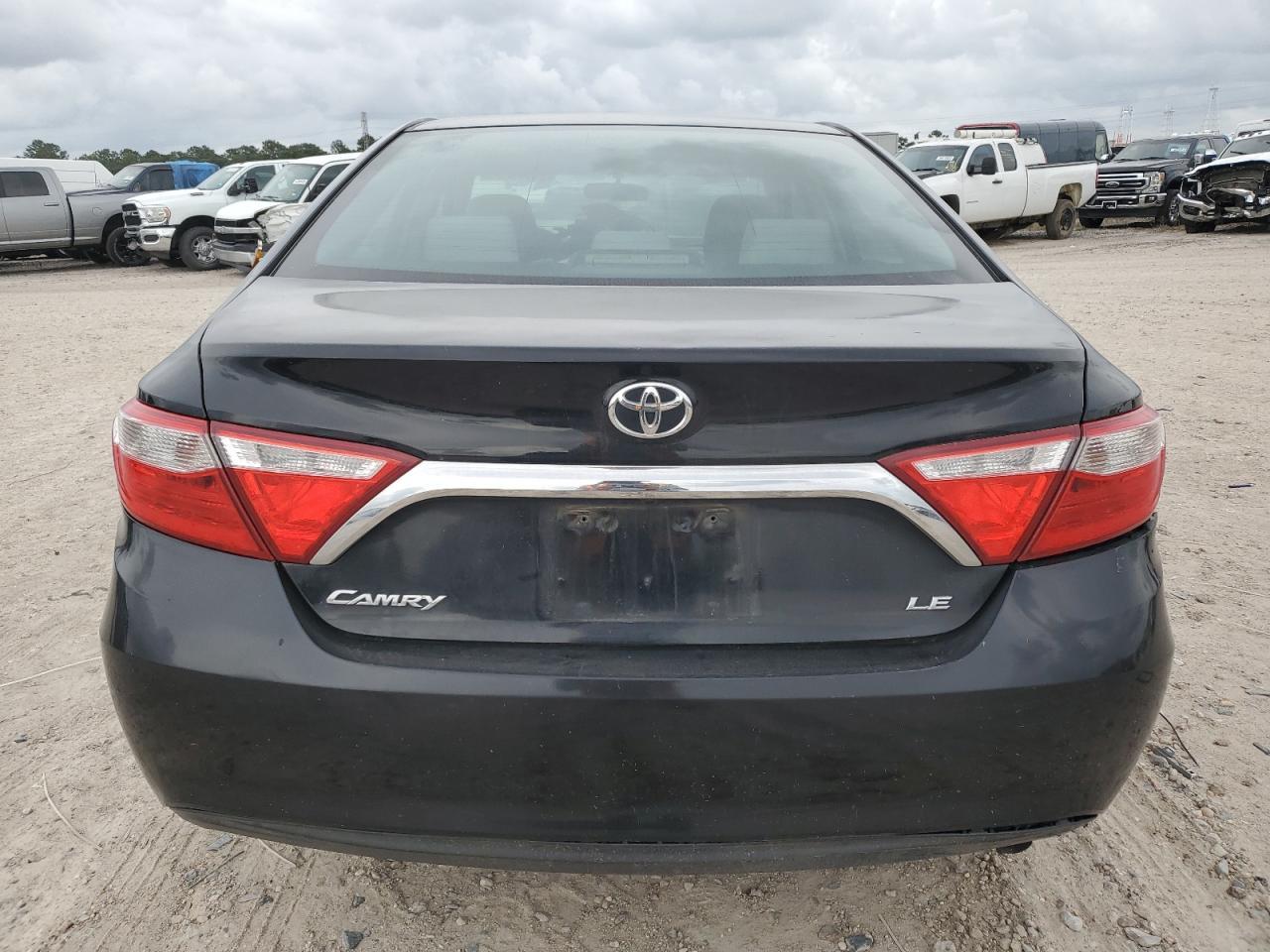 2016 TOYOTA CAMRY