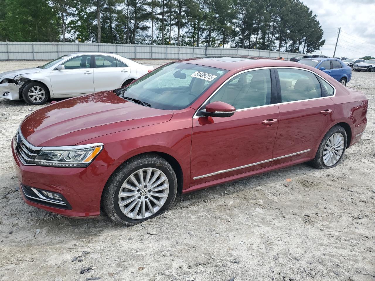 2017 VOLKSWAGEN Passat
