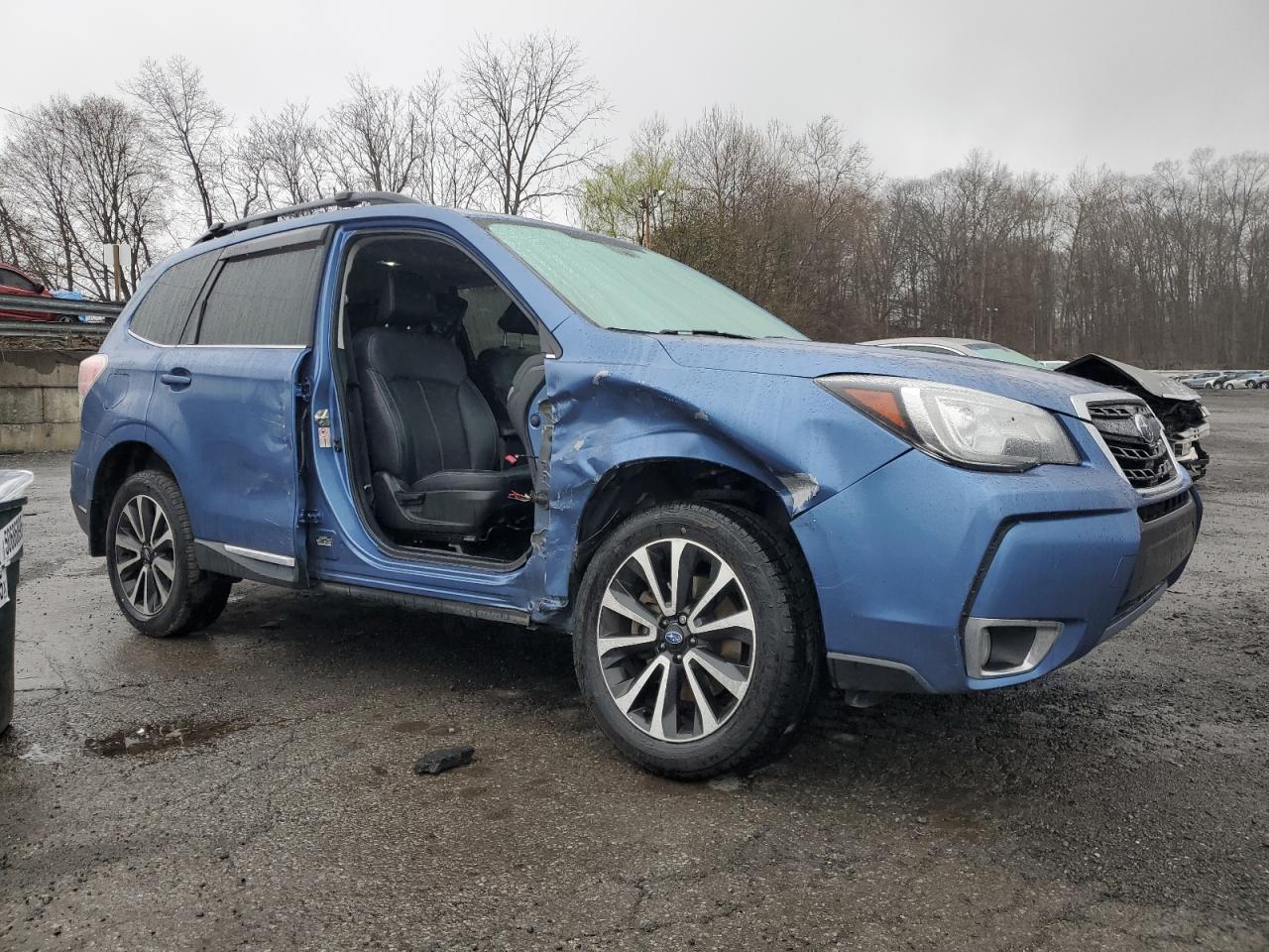 2017 SUBARU FORESTER