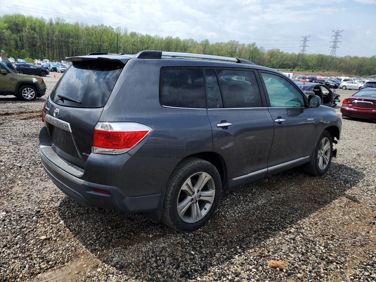 2012 TOYOTA HIGHLANDER