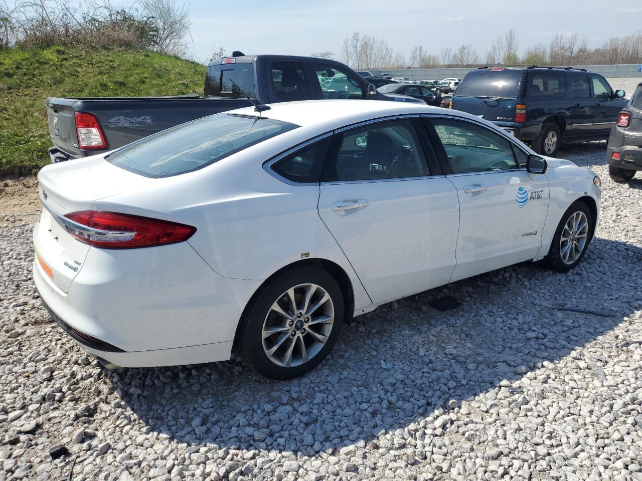 2017 FORD FUSION