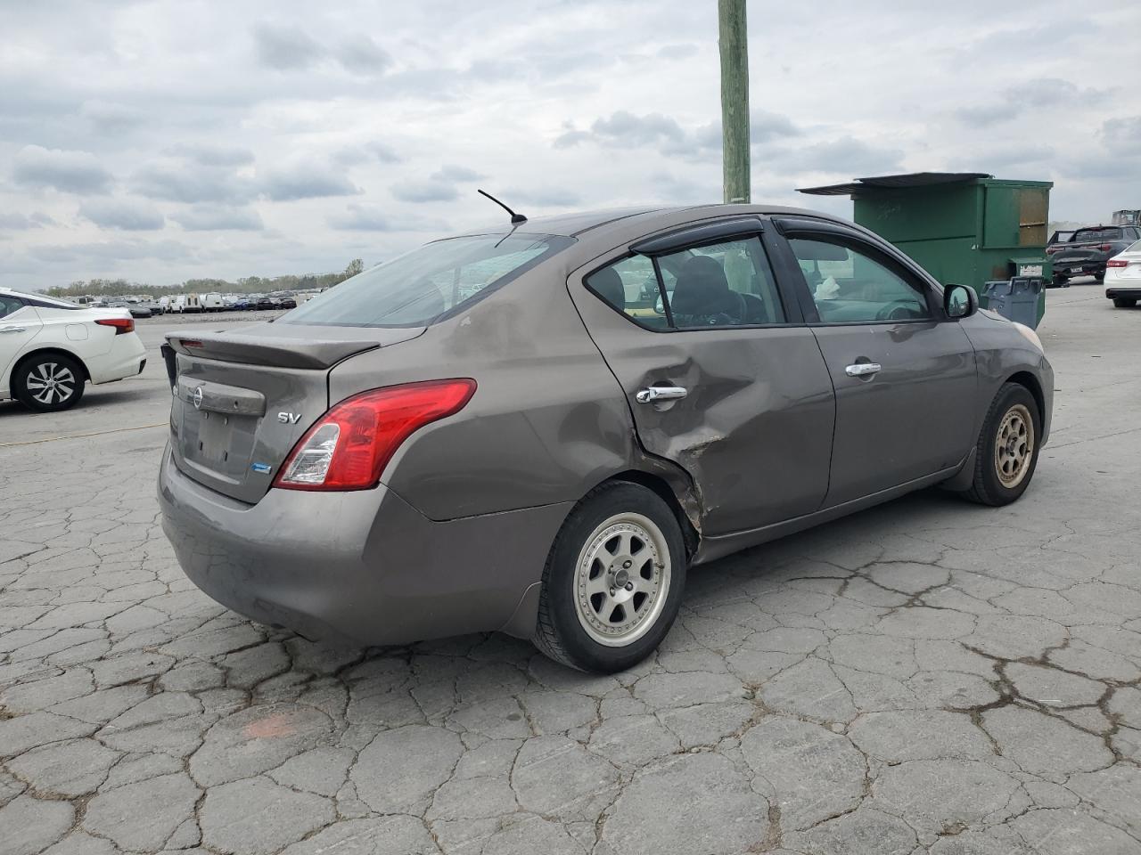 2014 NISSAN VERSA