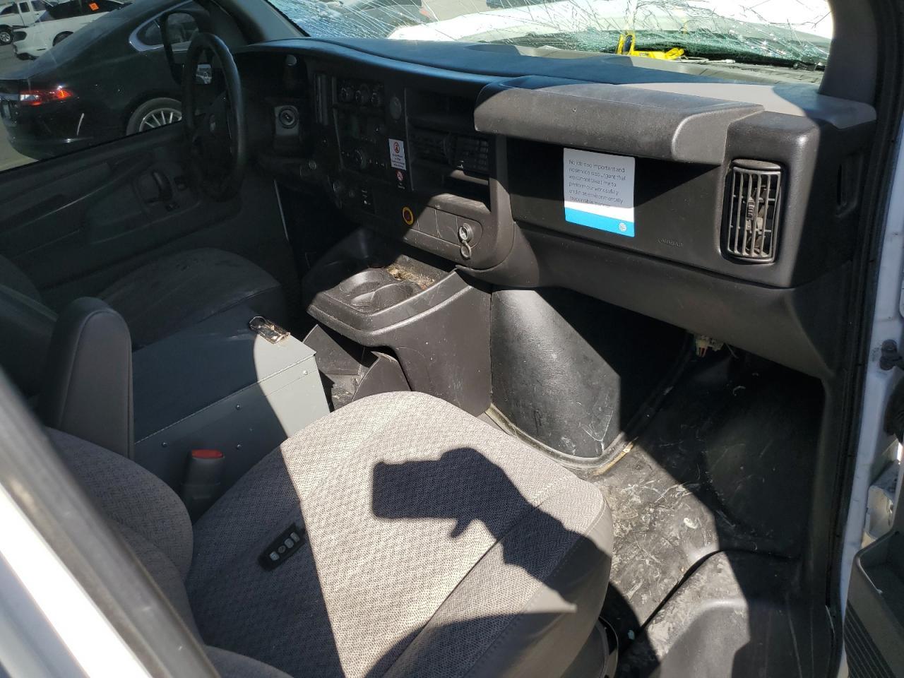 2013 CHEVROLET EXPRESS 2500