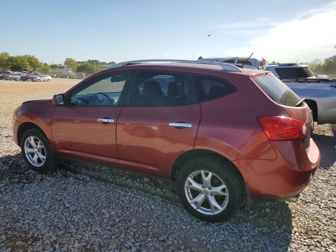 2010 NISSAN ROGUE