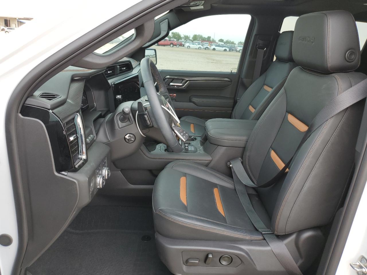 2024 GMC Sierra
