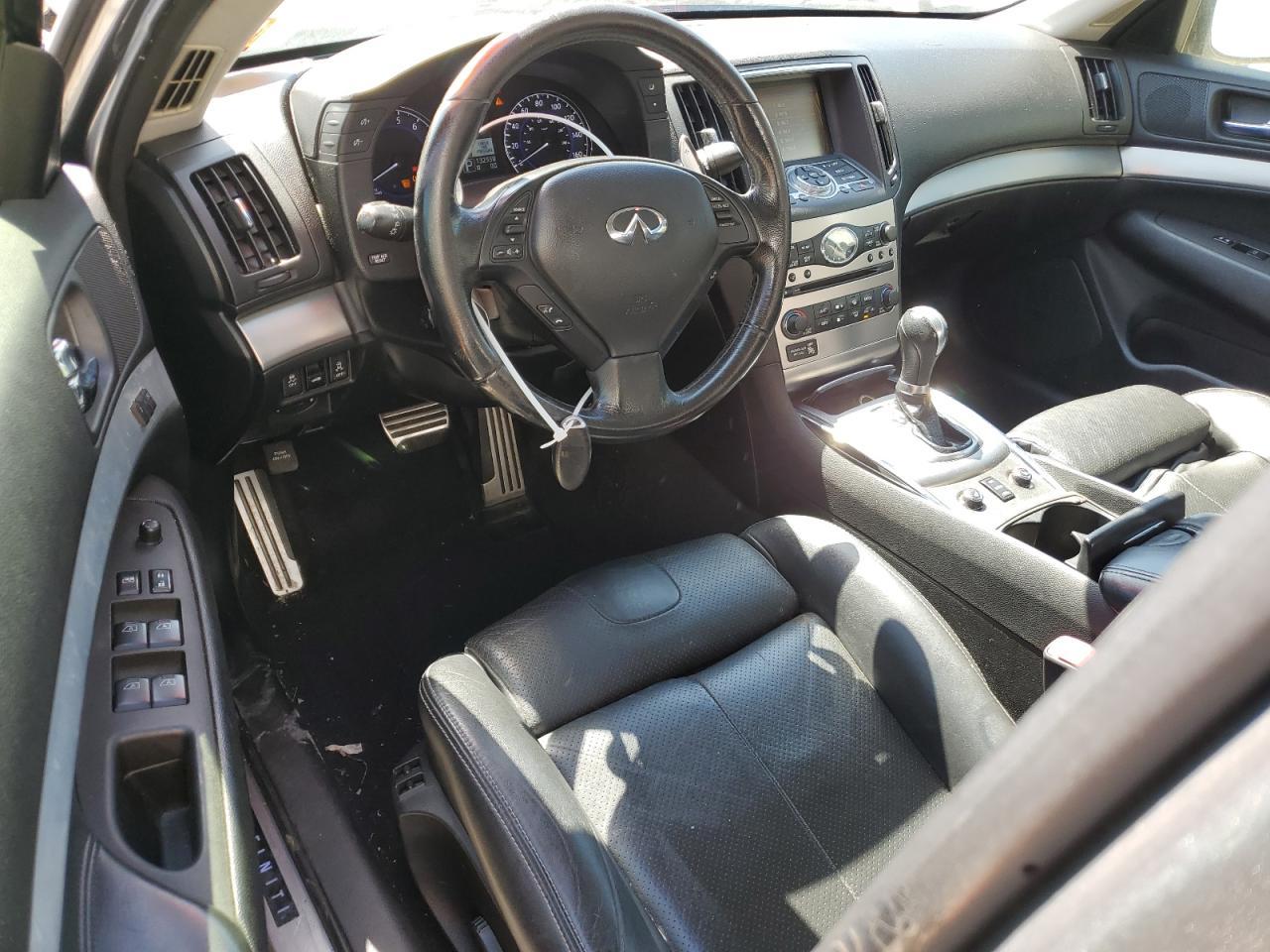 2011 INFINITI G37