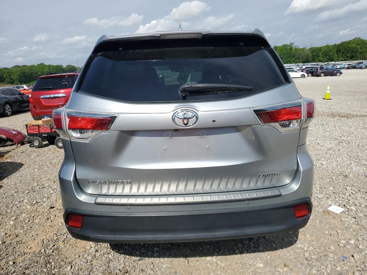 2015 TOYOTA HIGHLANDER
