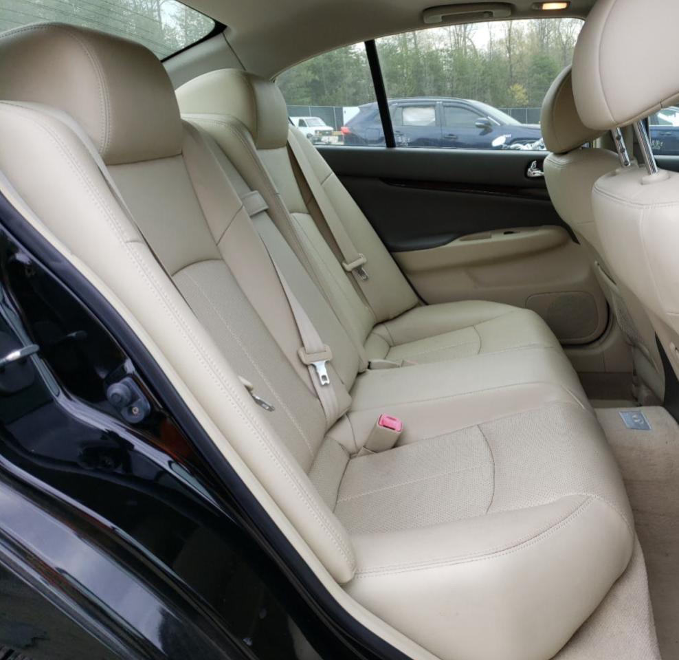 2012 INFINITI G37