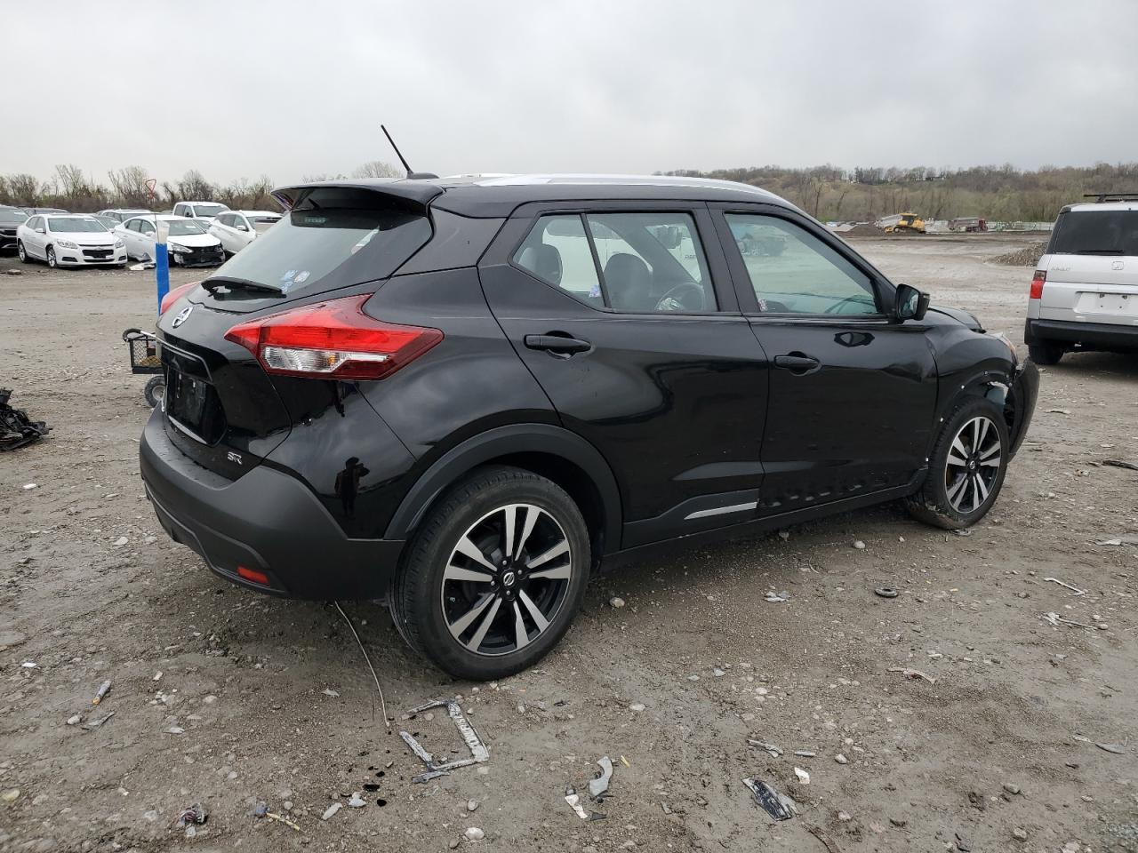 2019 NISSAN KICKS