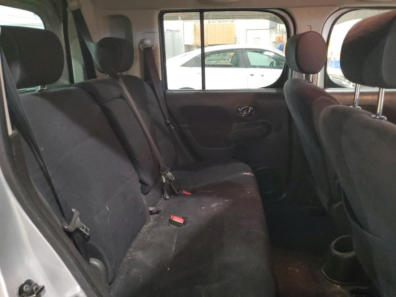 2011 NISSAN CUBE
