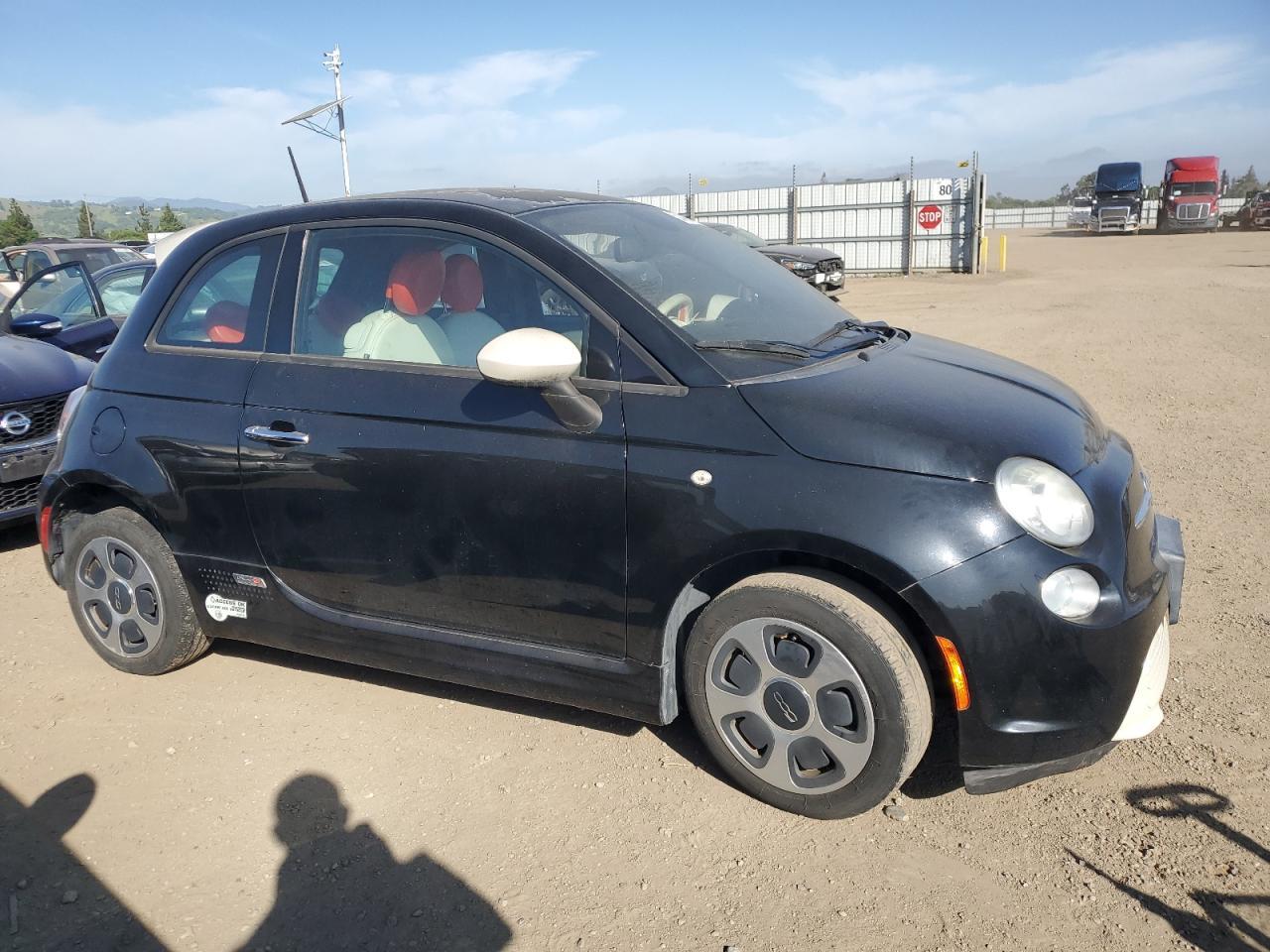 2013 FIAT 500