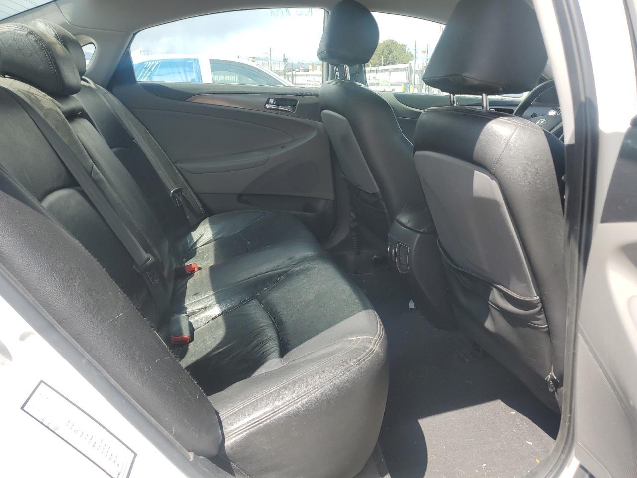 2013 HYUNDAI SONATA