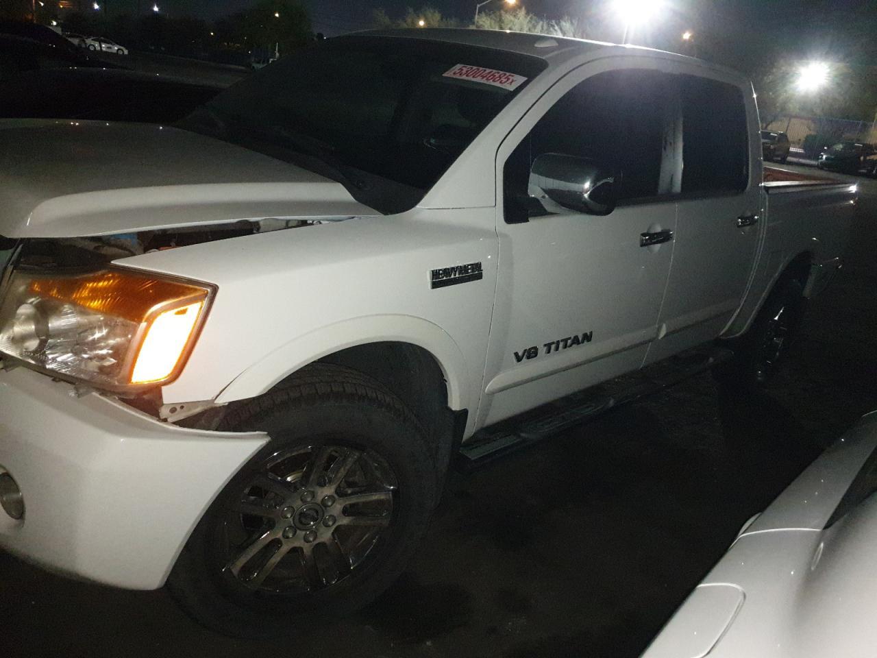 2012 NISSAN Titan