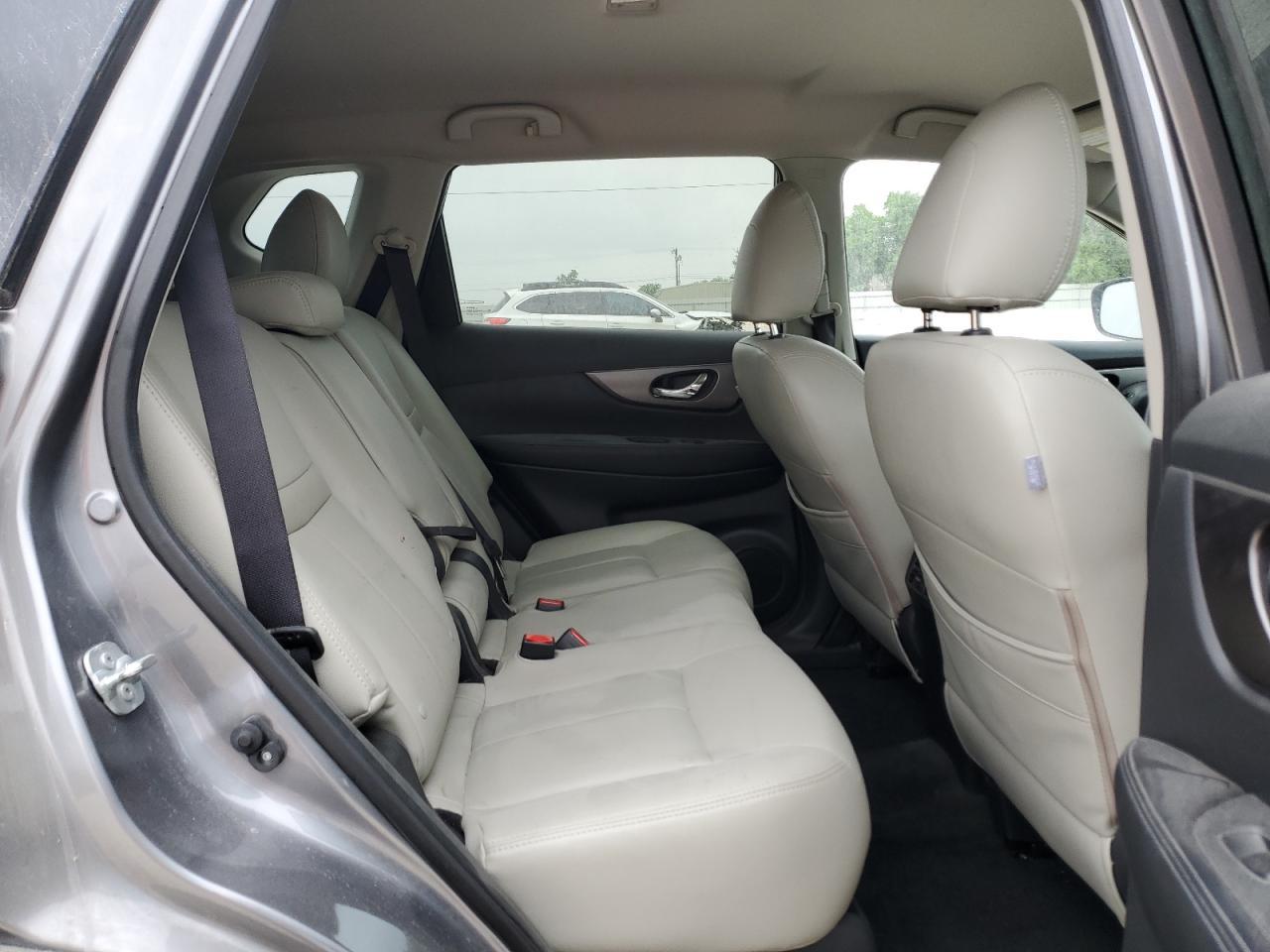2015 NISSAN ROGUE