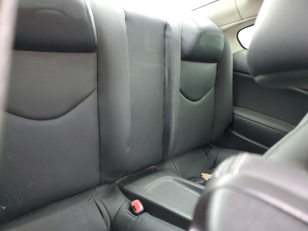 2012 INFINITI G37