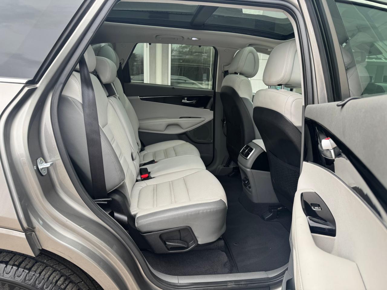 2016 KIA SORENTO