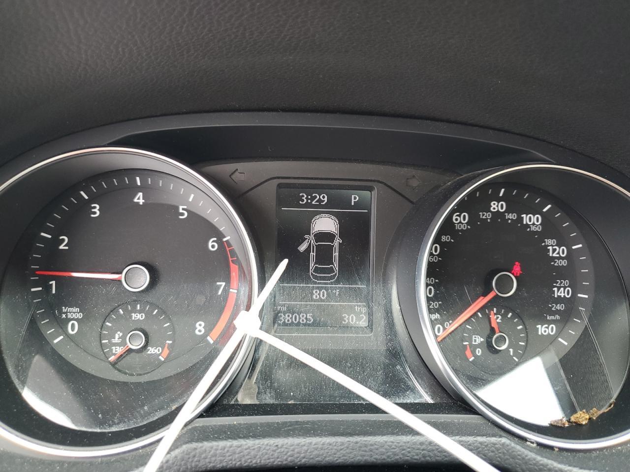 2017 VOLKSWAGEN Passat