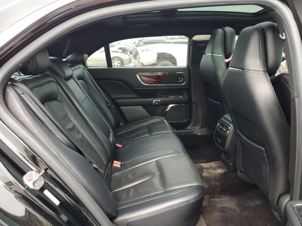 2018 LINCOLN Continental