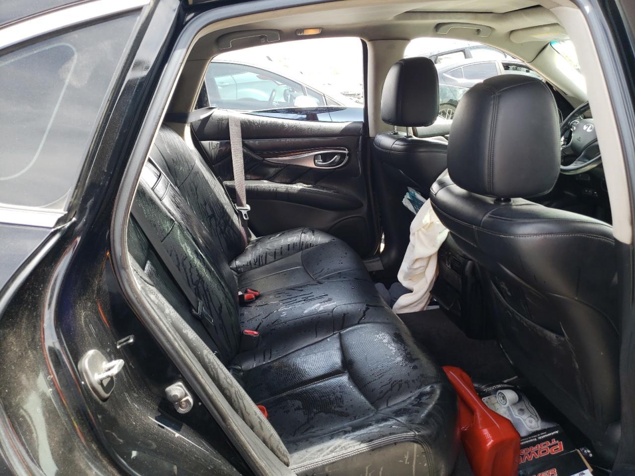 2013 INFINITI M37
