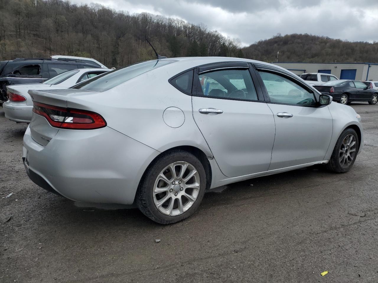 2013 DODGE Dart